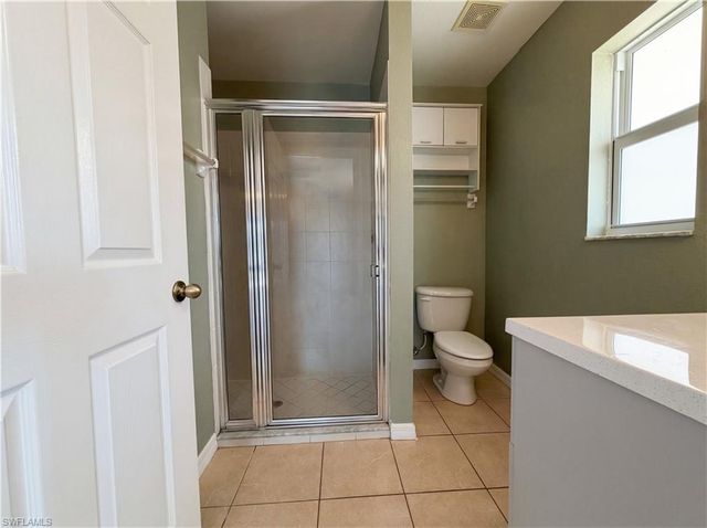 102 43rd LN, Cape Coral, FL 33904