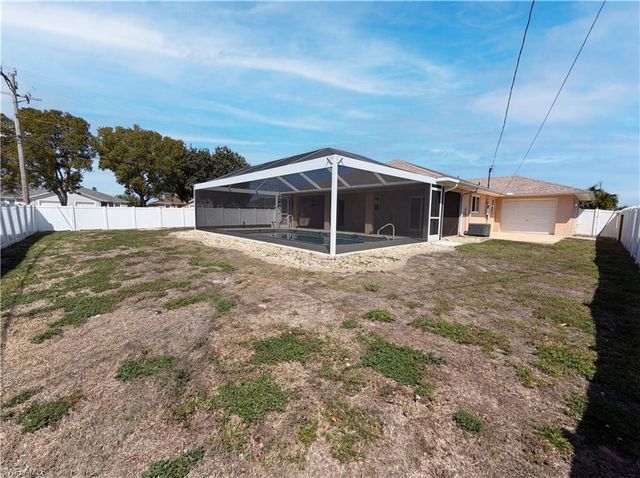 102 43rd LN, Cape Coral, FL 33904