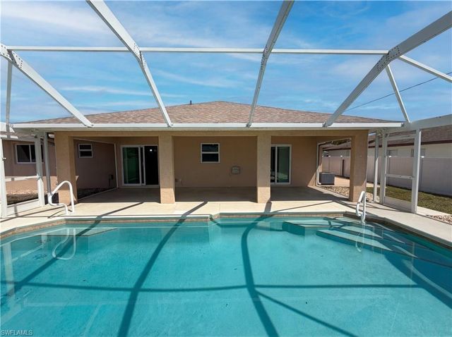 102 43rd LN, Cape Coral, FL 33904