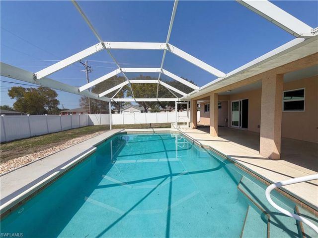 102 43rd LN, Cape Coral, FL 33904