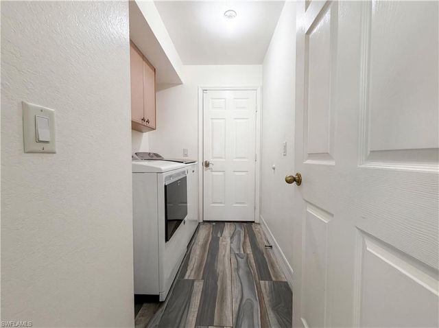 102 43rd LN, Cape Coral, FL 33904