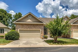 512 Tanasi Lagoon Drive, Loudon, TN 37774