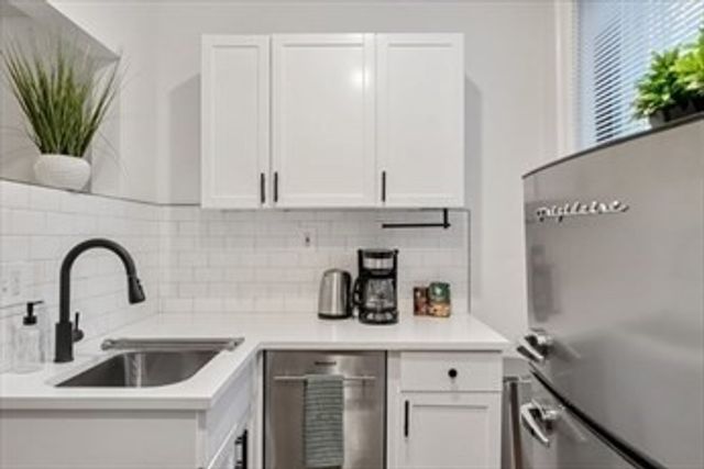 102 Revere 1, Boston, MA 02114