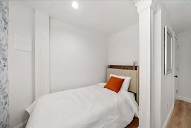 102 Revere 1, Boston, MA 02114
