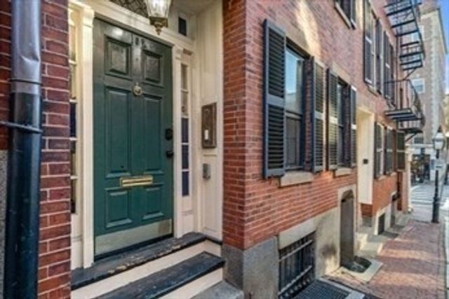 102 Revere 1, Boston, MA 02114