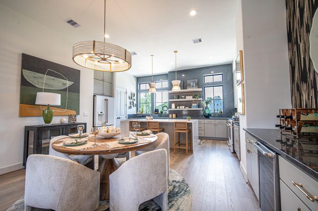 1715 Bologna Lane, Houston, TX 77055