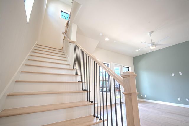 1715 Bologna Lane, Houston, TX 77055