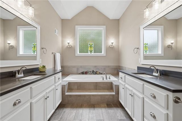 15670 W 171 Terrace, Olathe, KS 66062