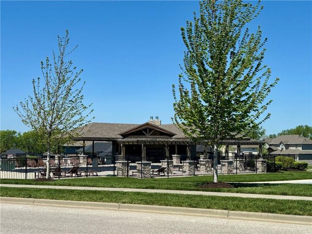 15670 W 171 Terrace, Olathe, KS 66062