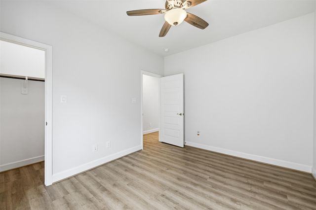 627 Lost Maples Bend Lane, Conroe, TX 77304
