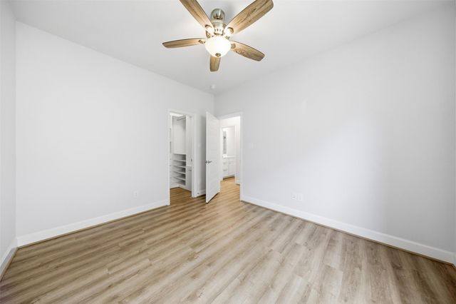 627 Lost Maples Bend Lane, Conroe, TX 77304