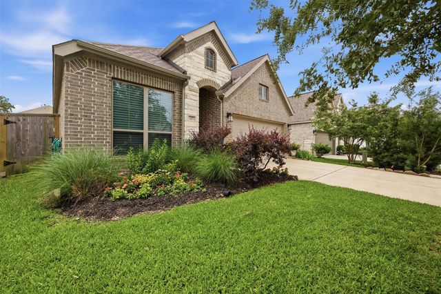 627 Lost Maples Bend Lane, Conroe, TX 77304