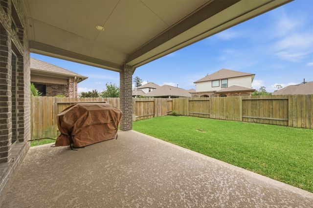 627 Lost Maples Bend Lane, Conroe, TX 77304