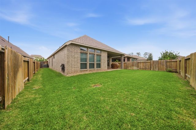 627 Lost Maples Bend Lane, Conroe, TX 77304
