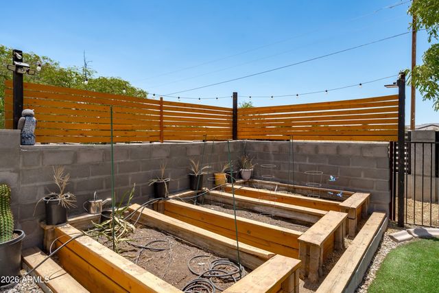 16446 W PIONEER Street, Goodyear, AZ 85338
