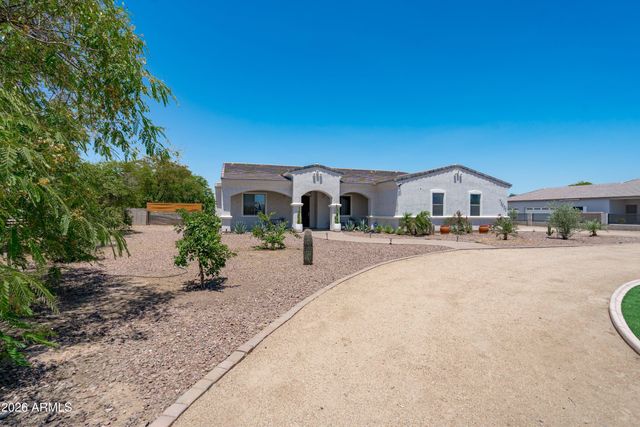 16446 W PIONEER Street, Goodyear, AZ 85338