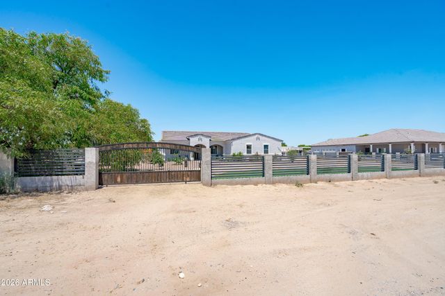 16446 W PIONEER Street, Goodyear, AZ 85338