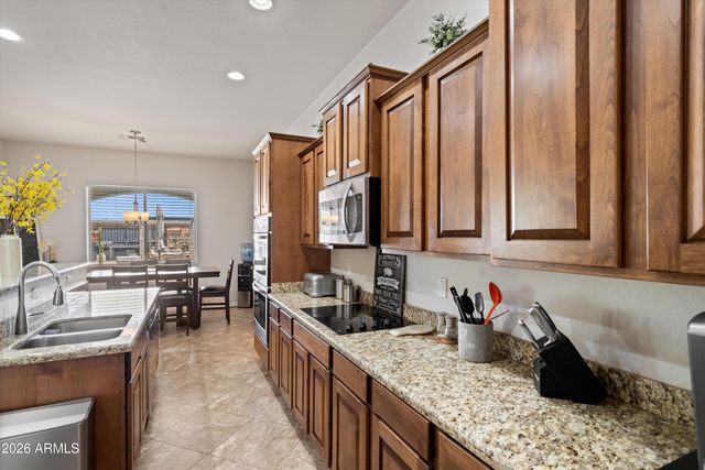 16446 W PIONEER Street, Goodyear, AZ 85338
