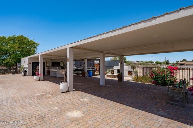 16446 W PIONEER Street, Goodyear, AZ 85338