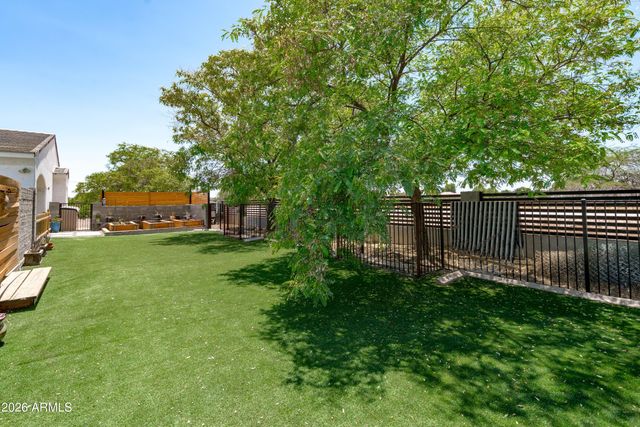 16446 W PIONEER Street, Goodyear, AZ 85338