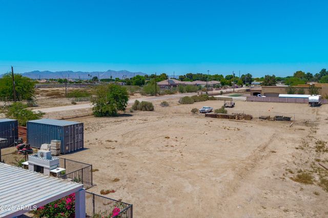 16446 W PIONEER Street, Goodyear, AZ 85338