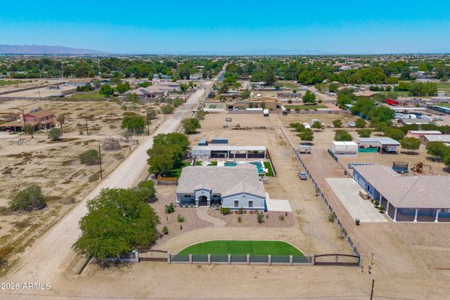 16446 W PIONEER Street, Goodyear, AZ 85338
