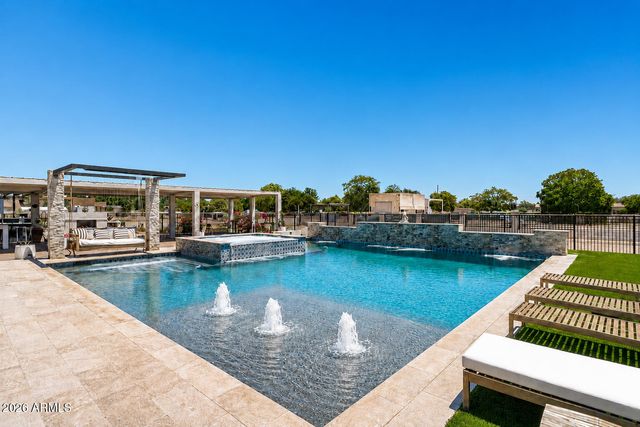 16446 W PIONEER Street, Goodyear, AZ 85338