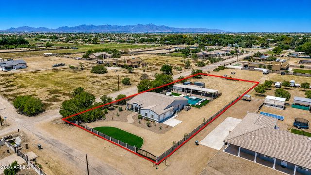 16446 W PIONEER Street, Goodyear, AZ 85338
