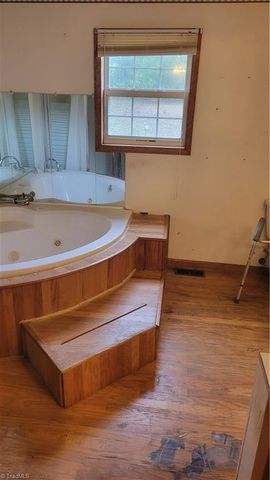 775 Old Nc Highway 75, Lexington, NC 27292