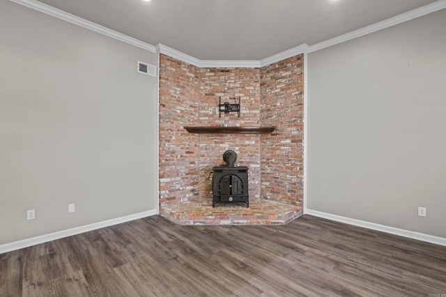 500 Oakdale Road, Sherwood, AR 72120