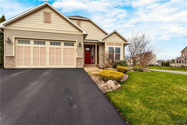 4981 Astilbe, Clay, NY 13088