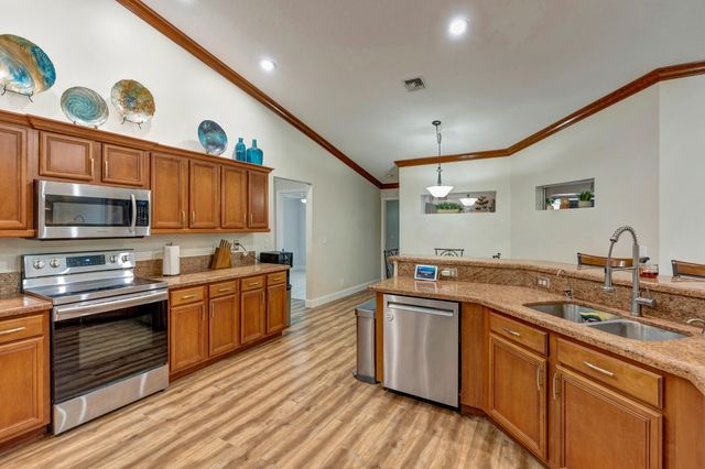 13166 71st Place N, West Palm Beach, FL 33412