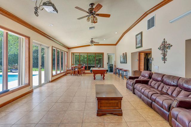 13166 71st Place N, West Palm Beach, FL 33412