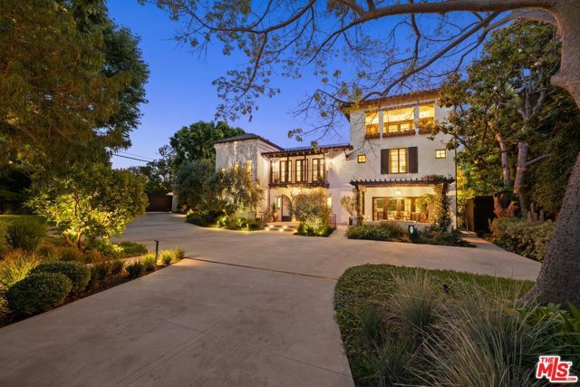 164 N Bristol Avenue, Los Angeles, CA 90049