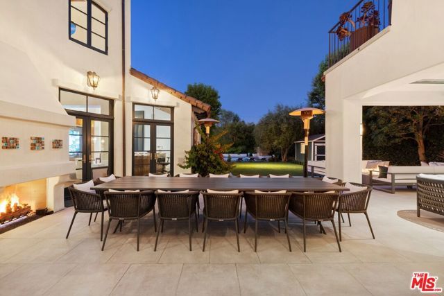 164 N Bristol Avenue, Los Angeles, CA 90049