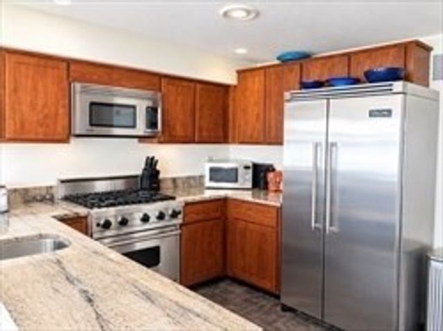 35 Oceanside 35, Hull, MA 02045