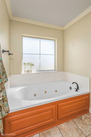 204 Clinton Drive, Stonewall, LA 71078