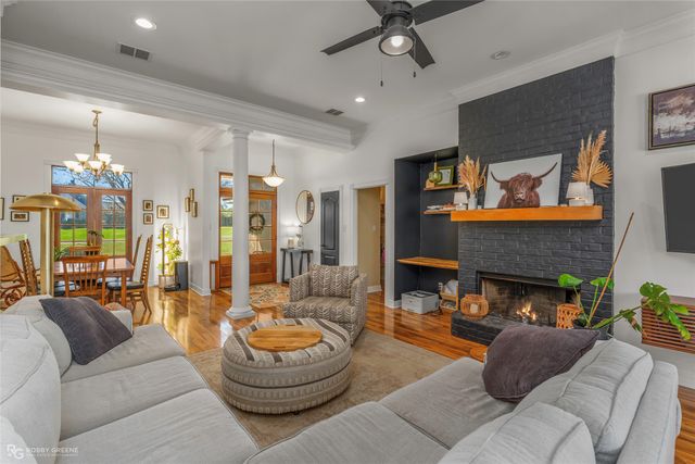 204 Clinton Drive, Stonewall, LA 71078