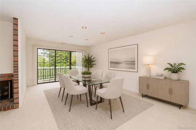 6011 Pebble Lane Court, West Bloomfield Charter Township, MI 48322