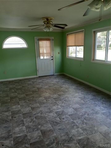 102 Athlone Drive, Belleville, IL 62232