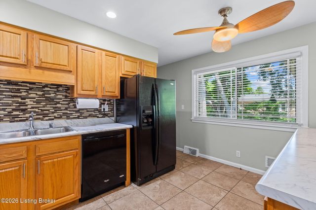 3123 Sunny Ln, Louisville, KY 40205