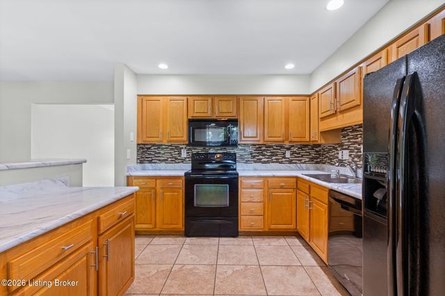3123 Sunny Ln, Louisville, KY 40205