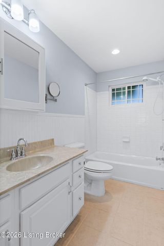3123 Sunny Ln, Louisville, KY 40205