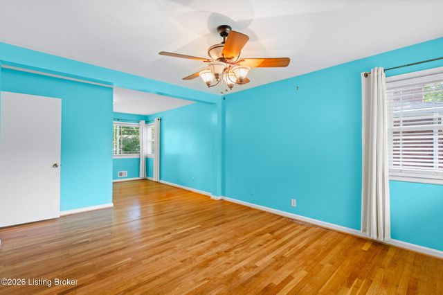 3123 Sunny Ln, Louisville, KY 40205