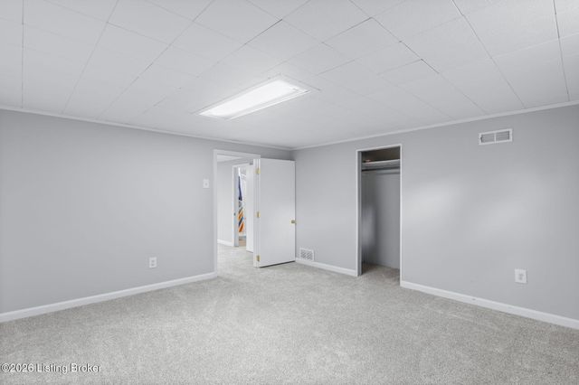 3123 Sunny Ln, Louisville, KY 40205