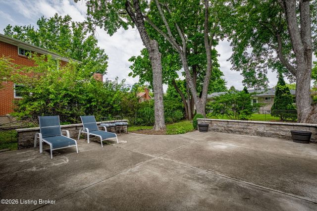 3123 Sunny Ln, Louisville, KY 40205