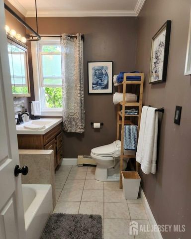 297 Grove Street, Woodbridge Proper, NJ 07095