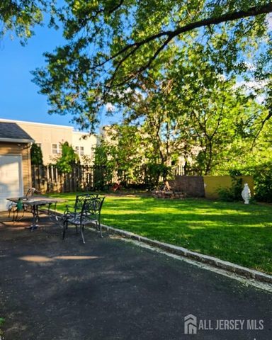 297 Grove Street, Woodbridge Proper, NJ 07095