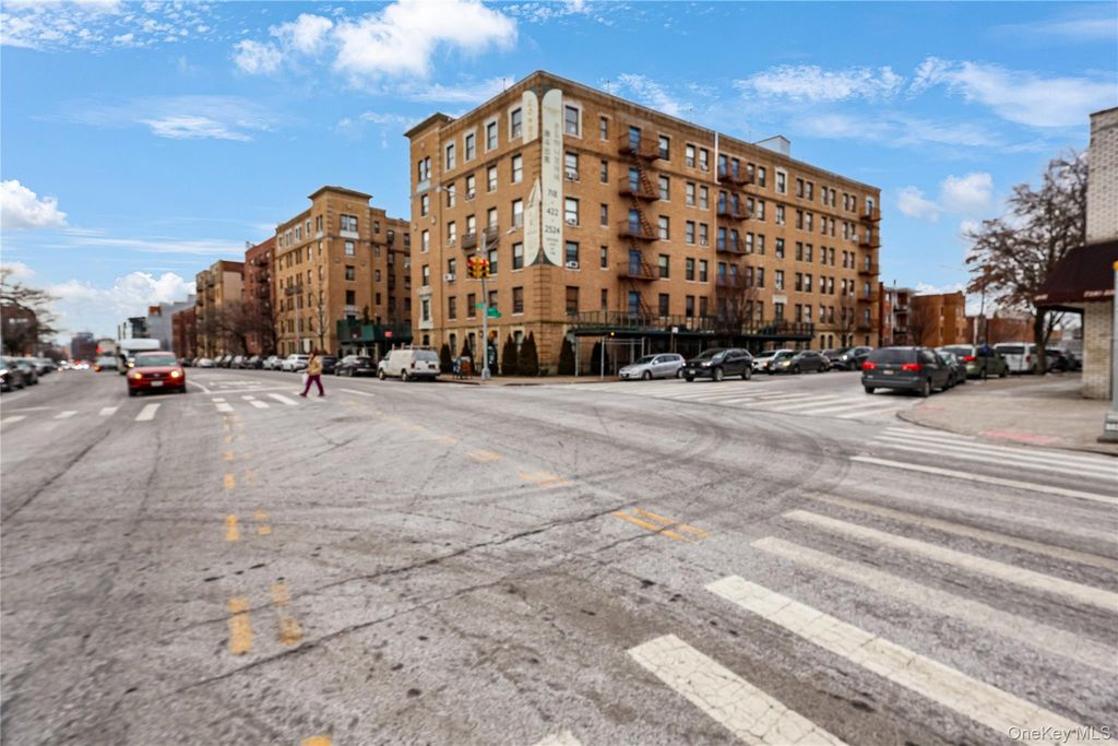 148-09 Northern Boulevard 5M, Flushing, NY 11354