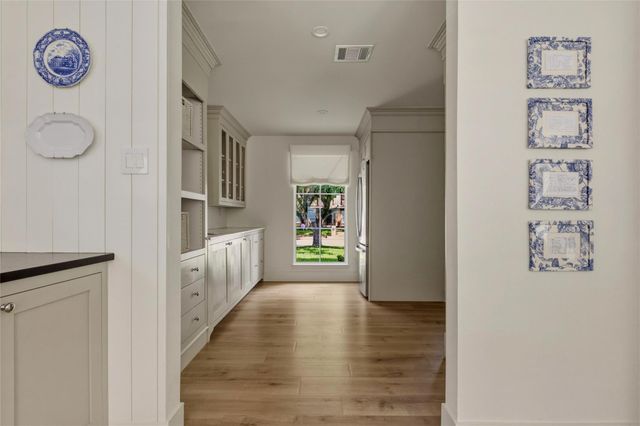 12035 Riverview Drive, Houston, TX 77077